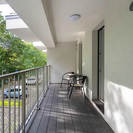 Apartament Elegancki Z Parkingiem I Umeblowanym Balkonem We Wrocławiu By Renters