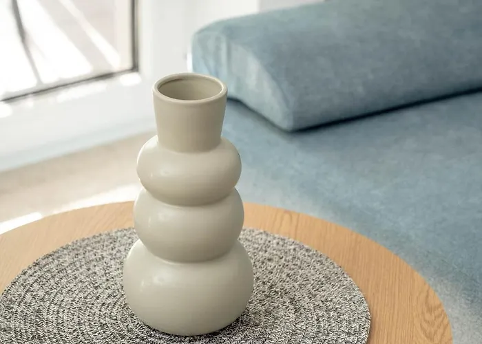 Appartamento Elegancki Z Parkingiem I Umeblowanym Balkonem We Wroclawiu By Renters *